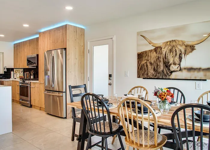 Fun W/ Friends! Old Town Escape W/ Outdoor Oasis * Scottsdale