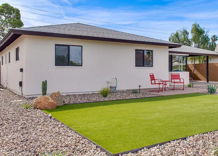 Fun W/ Friends! Old Town Escape W/ Outdoor Oasis * Scottsdale